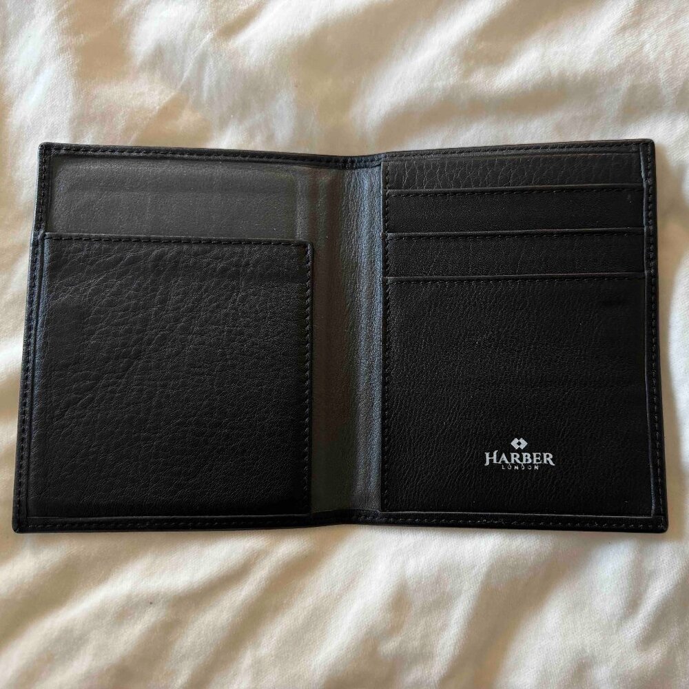 Harber Black Leather Passport Wallet – Like New